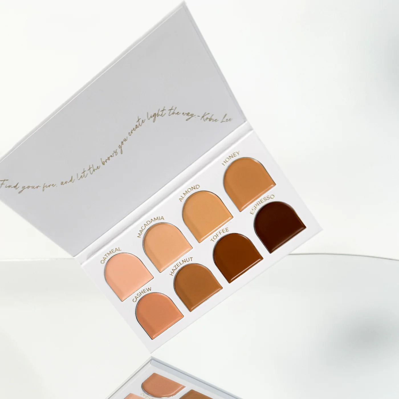 Weekend Savings Sensation Kobie Lee Collective - Define The Arch Concealer Palette