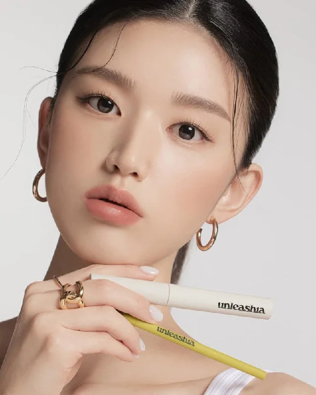 Weekend Offers That Impress unleashia Shaper Pomade Eyebrow Fixer