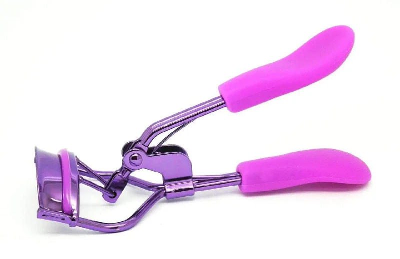 Weekend Steals Await Groovy Curls Eyelash Curler